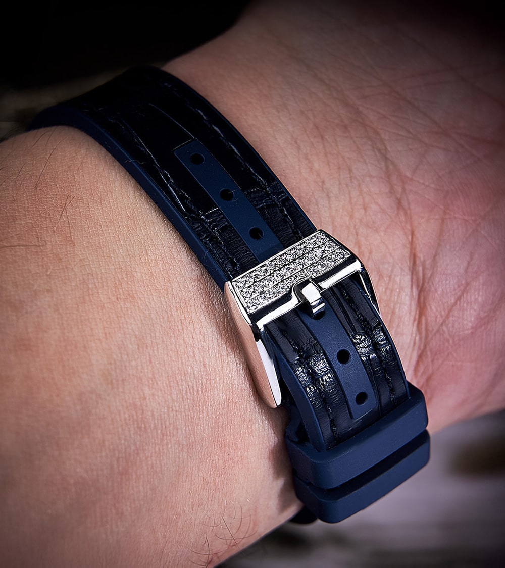 Franck Muller - Vanguard 35 mm - White "Color Dreams" Dial - Custom Diamond-Set - Blue Strap