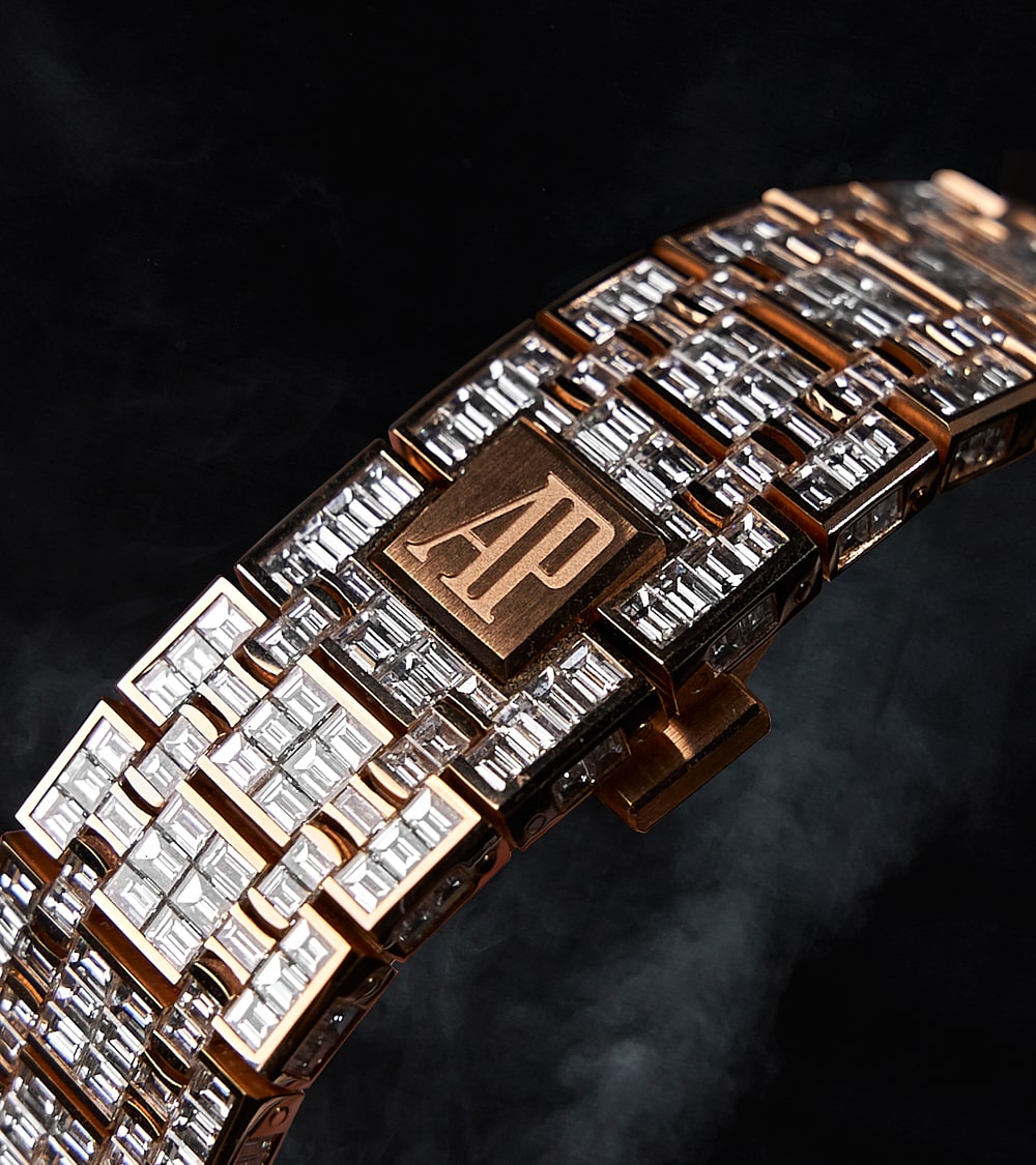 Audemars Piguet - Royal Oak Skeleton 41 mm - Full Custom 18k Rose Gold set with VVS/VS Baguette Diamonds