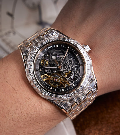 Audemars Piguet - Royal Oak Skeleton 41 mm - Full Custom 18k Rose Gold set with VVS/VS Baguette Diamonds