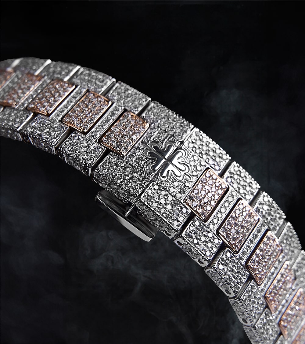 Patek Philippe Nautilus 40.5 mm - Stainless Steel & Rose Gold - Blue Dial