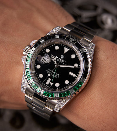 Rolex GMT-Master II 40 mm - Oystersteel - "Sprite" Custom Diamond-Set with Green/Black Gemstone Bezel