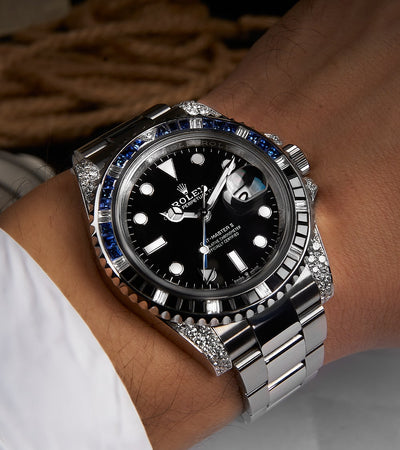 Rolex GMT-Master II 40 mm - Oystersteel - Diamantes personalizados "Batman" engastados con bisel de piedras preciosas azules y negras