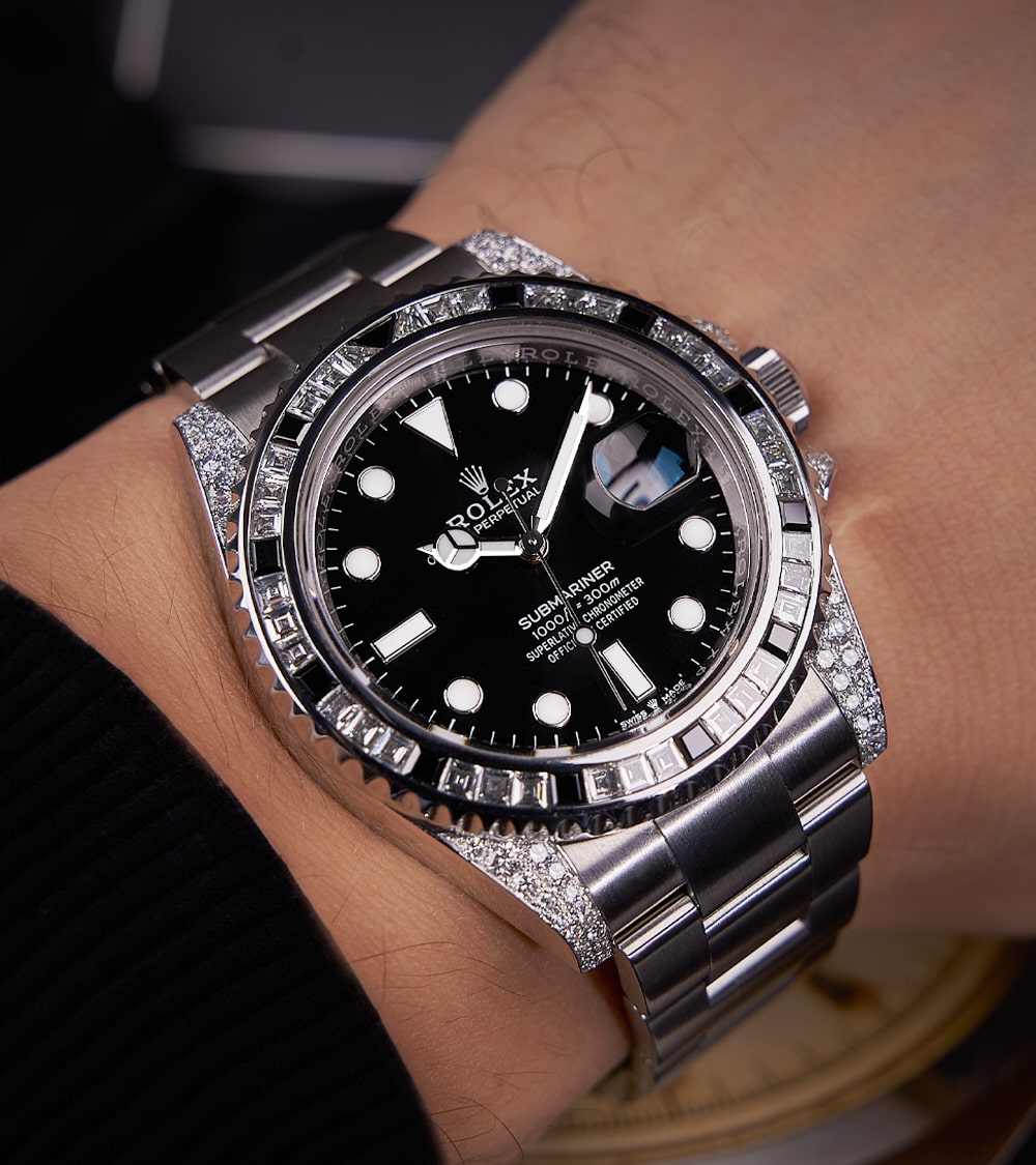 Rolex Submariner Date 41 mm - Oystersteel - Oyster - Custom Diamond-Set with 'Tuxedo' Bezel