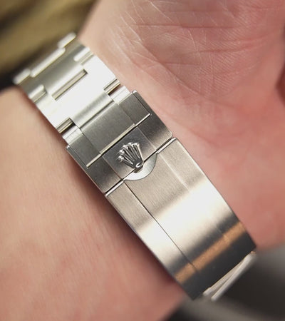 Rolex Submariner 41 mm - Oystersteel - Oyster - Personalizado con bisel engastado con diamantes y arco iris